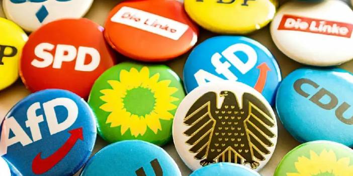 AfD Almanya’nın “baş düşmanı” ilan edildi
