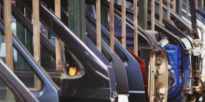 İki Alman otomotiv tedarikçisi çöküşün eşiğinde
