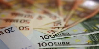 Berlin'de zırhlı minibüsü soydular