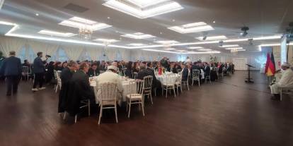 Frankfurt Başkonsolosluğu’nun ev sahipliğindeki iftar programına yoğun ilgi