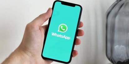 WhatsApp, yanlış bilginin önüne geçmek için yeni sohbet özelliğini devreye aldı