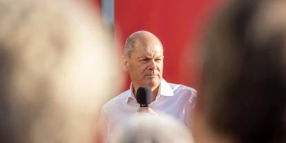 Scholz Trump'la yan yana geldi, Merz katılmadı