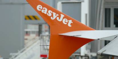 Yolcular Easyjet pilotunu çıplak ve sarhoş halde yakaladı