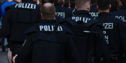 Berlin'de 2 çocuğun futbol tartışmasına aileler girdi, 100 kişi kavga etti