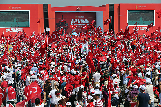 Demokrasi ve Şehitler Mitingi (Canlı Yayın)