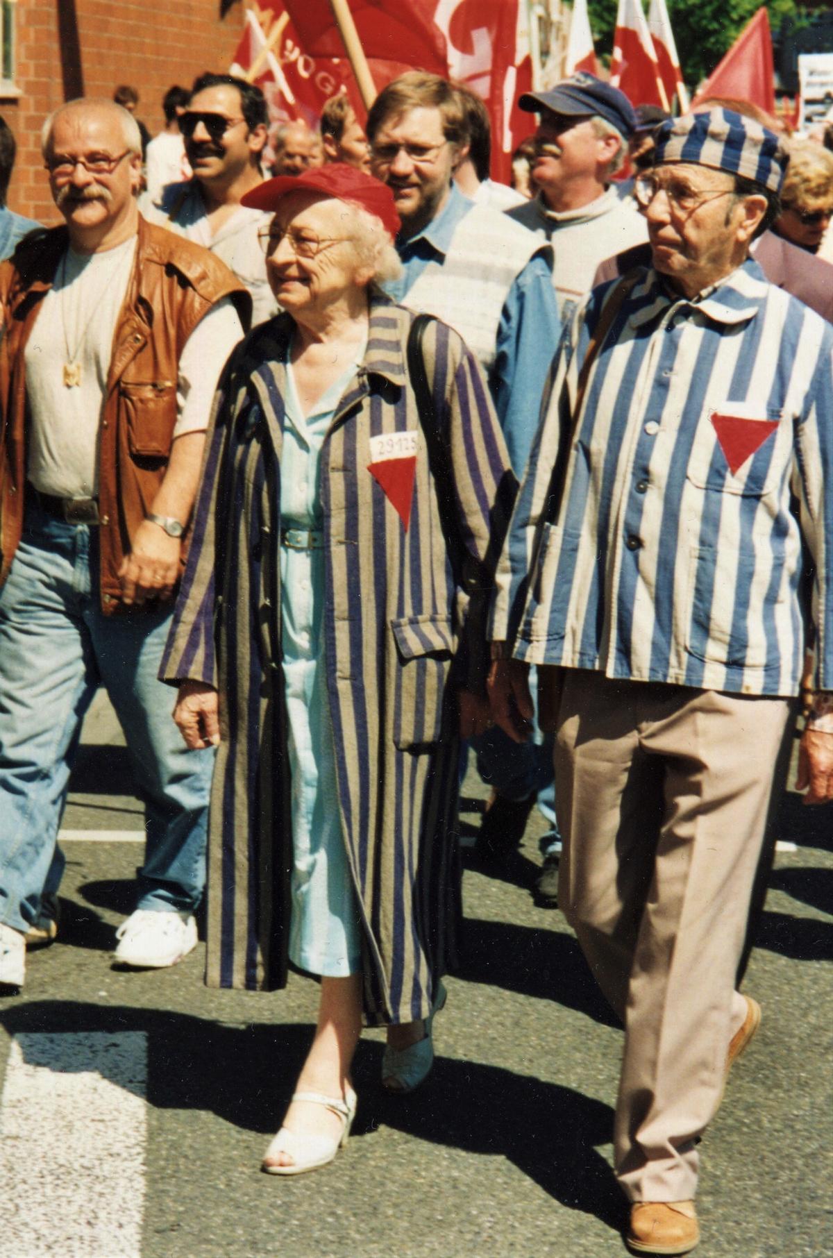 k1600-img294.jpg