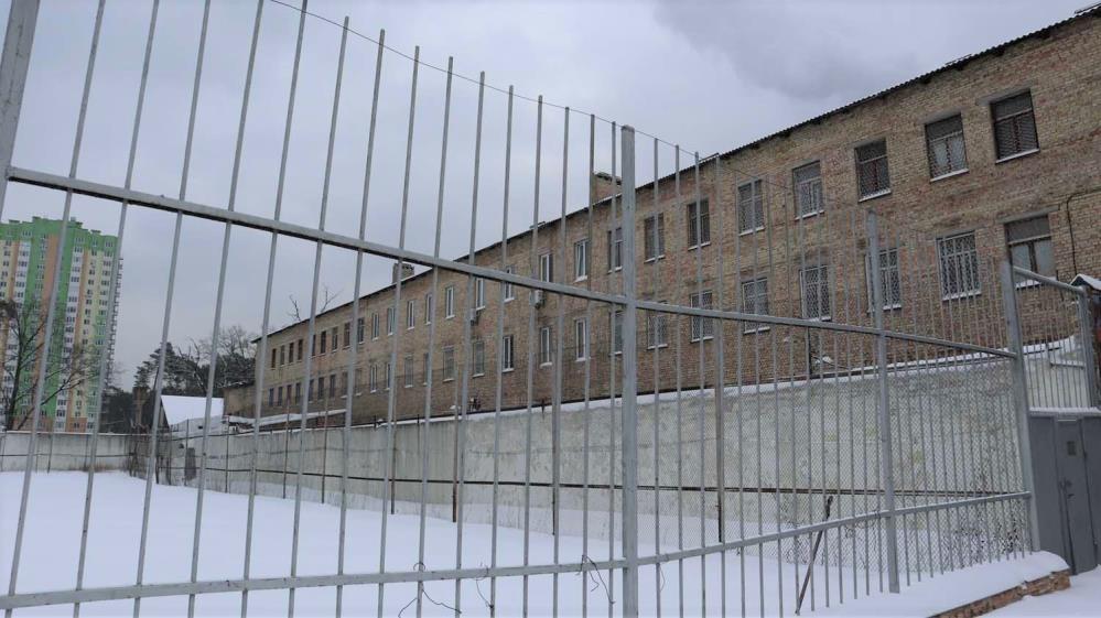aw245845-04.jpg