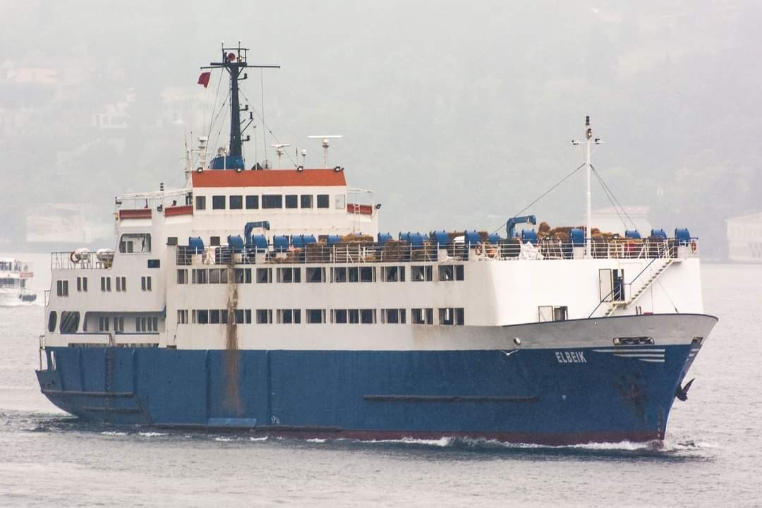 aw253365-05.jpg