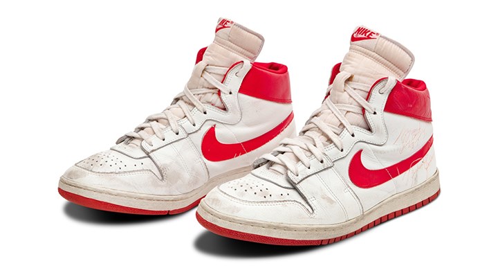 michael-jordan-in-ayakkabilari-1-47-milyon-dolara-satildi-936018-5.jpeg