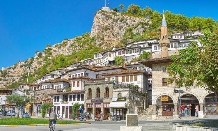 berat-arnavutluk.jpeg