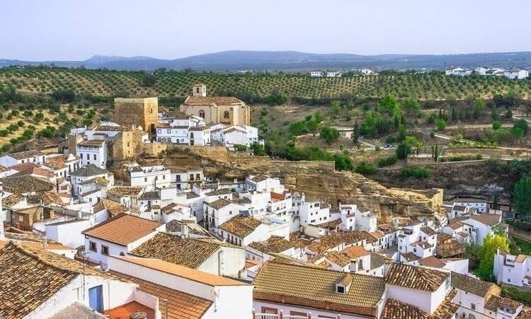 setenil-de-las-bodegas-ispanya-1.jpeg