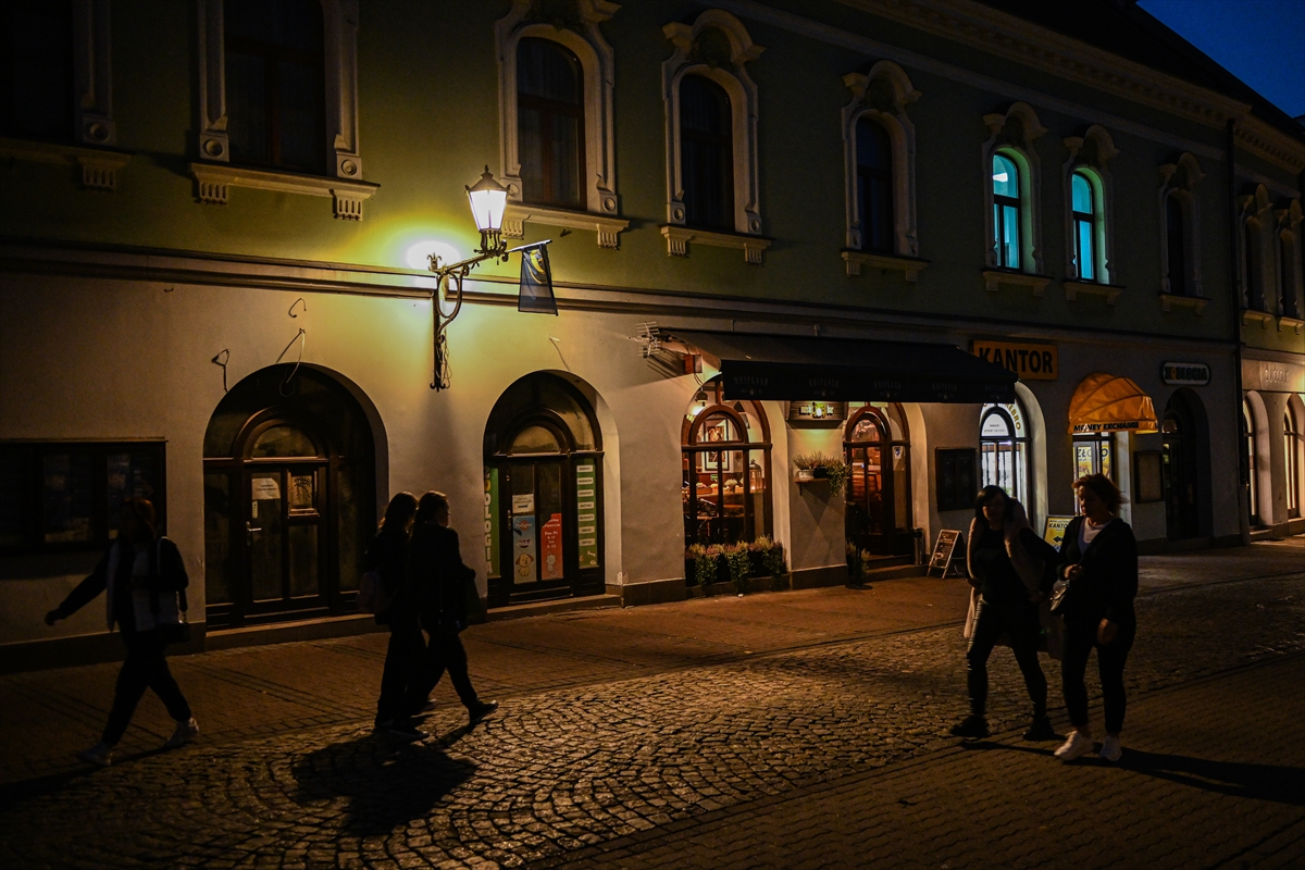 aa-20221031-29312190-29312178-polonyanin-tarnow-kentinin-kis-oncesi-enerji-tasarrufu-politikasi.jpg