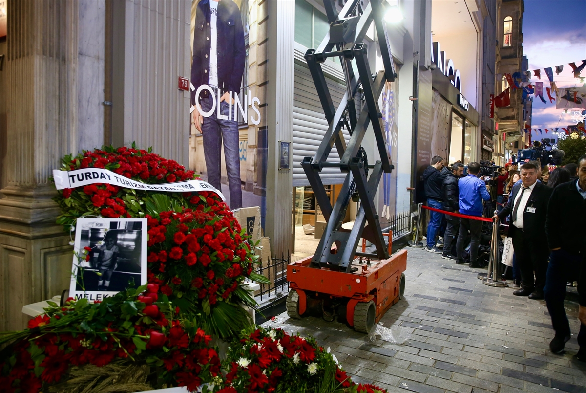aa-20221114-29440498-29440497-teror-saldirisinda-hayatini-kaybedenler-istiklal-caddesinde-aniliyor.jpg