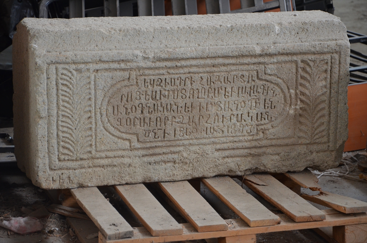 aa-20221210-29698985-29698980-acik-havada-500-tas-eserin-sergilenecegi-muze-tarih-yolculuguna-cikaracak.jpg