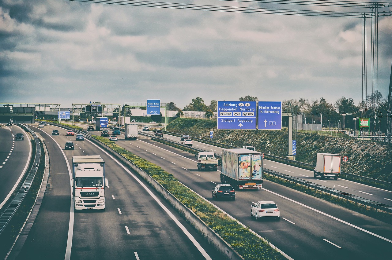 highway-4697840-1280-1.jpg
