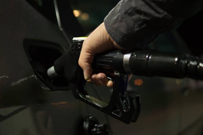 petrol-996617-1280.jpg